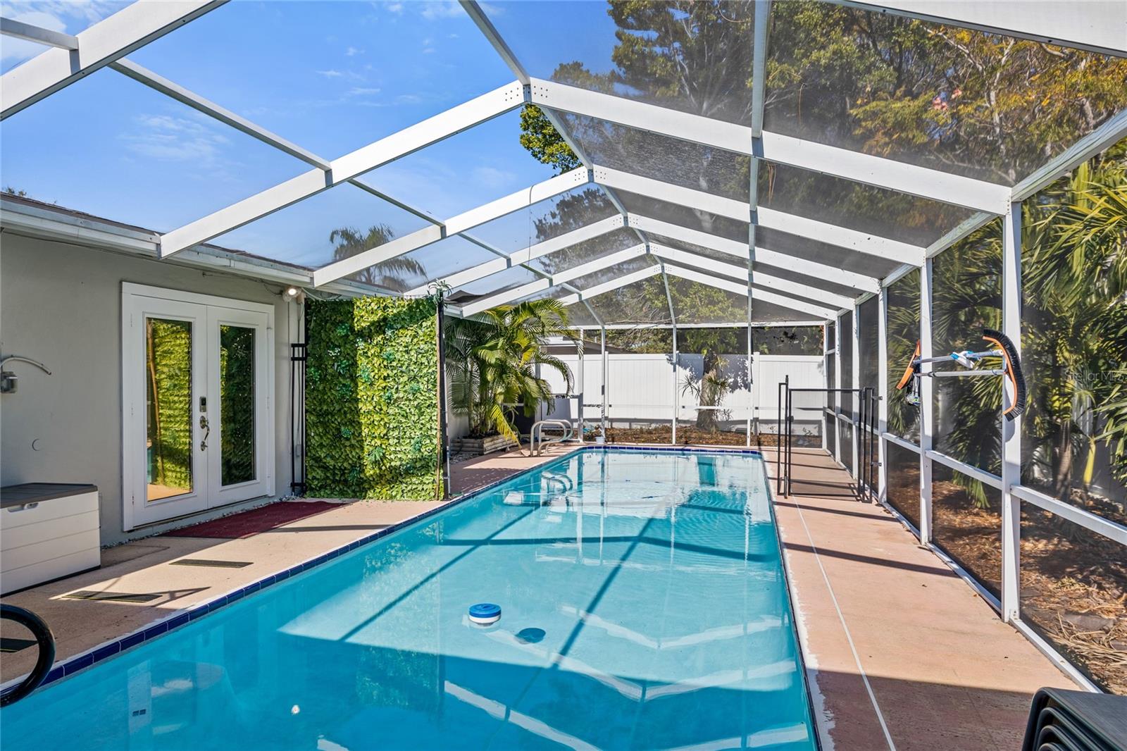 1105 AMBLE LN, CLEARWATER, FL, 33755