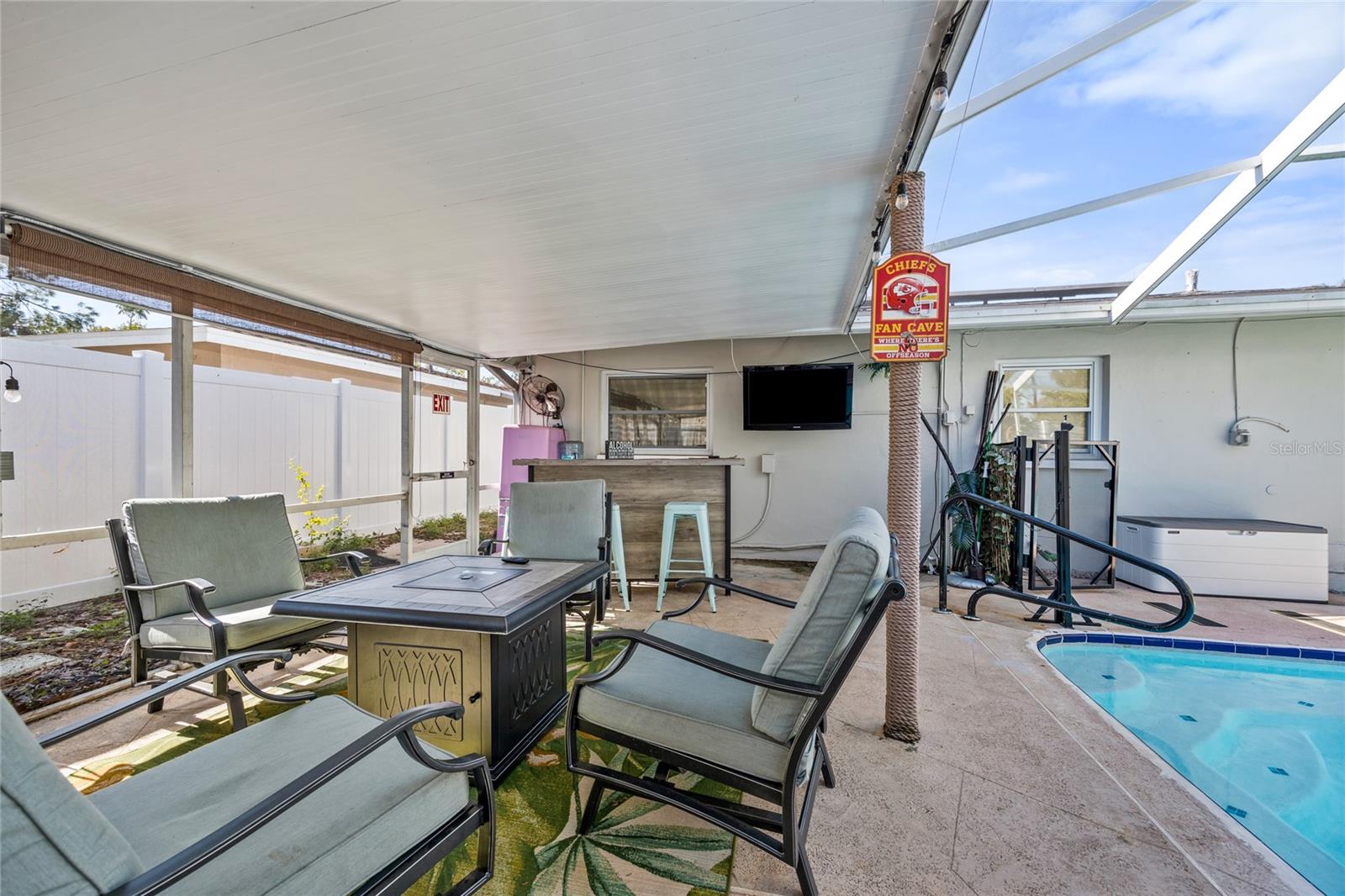 1105 AMBLE LN, CLEARWATER, FL, 33755