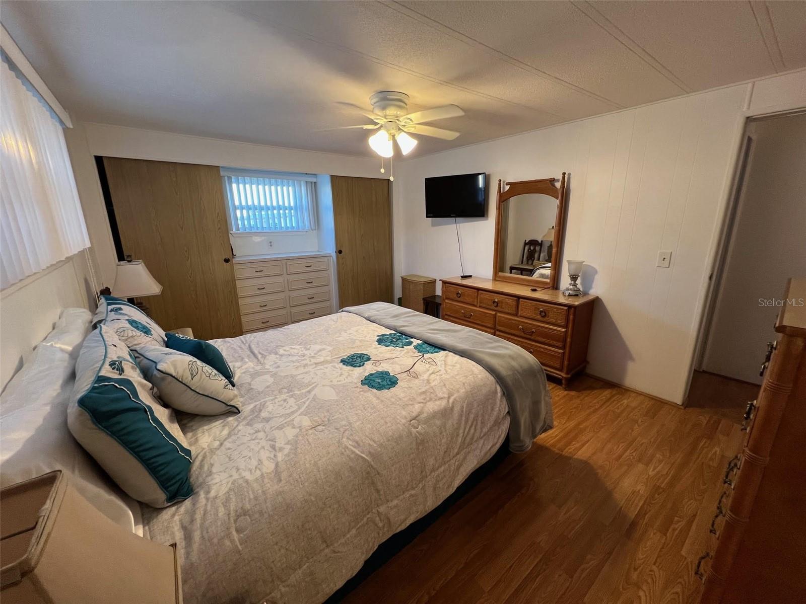 TB8327310 Property Photo