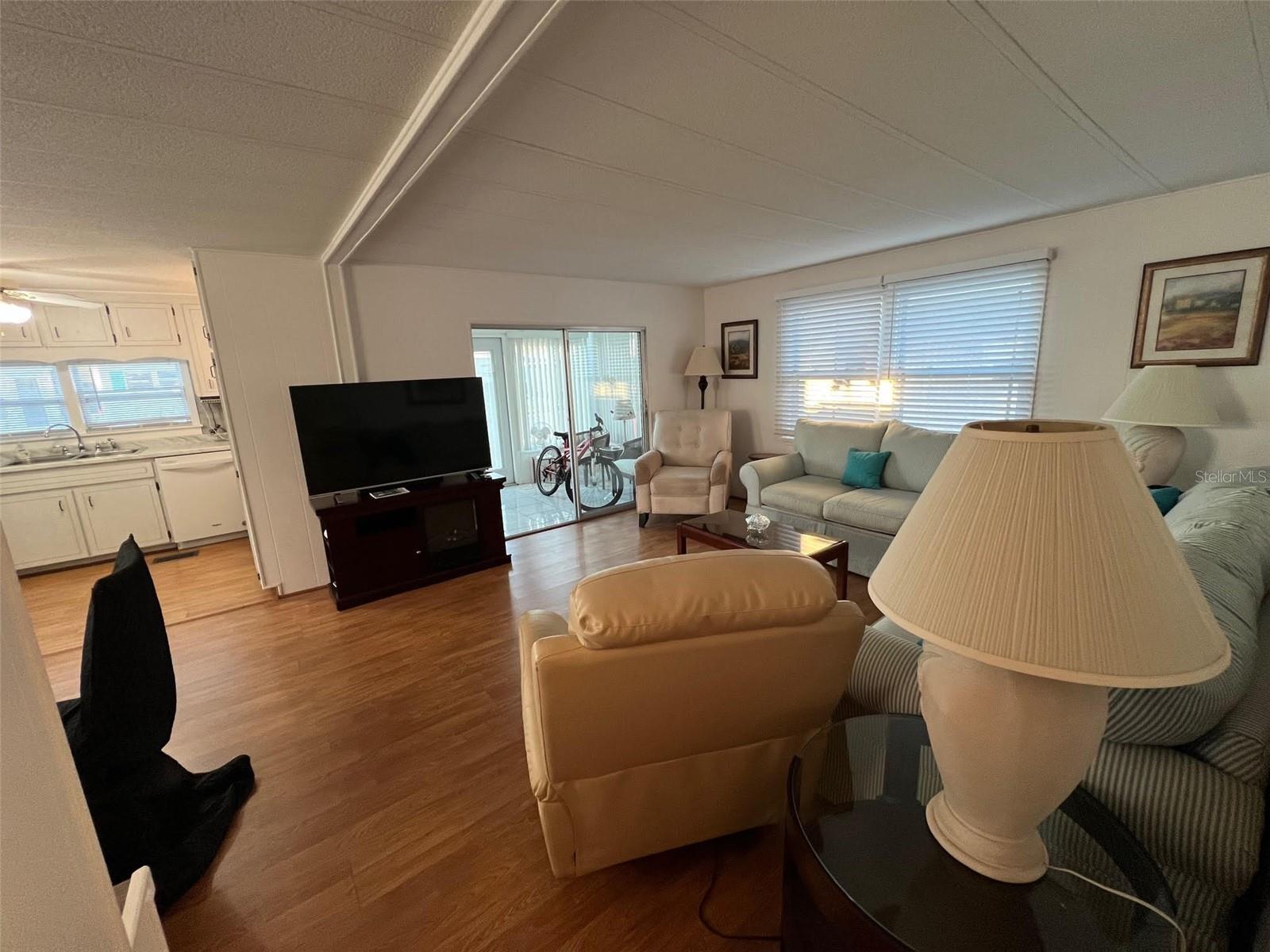 TB8327310 Property Photo