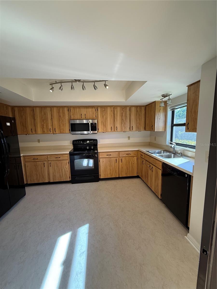 2513 LANCASTER DR, SUN CITY CENTER, FL, 33573