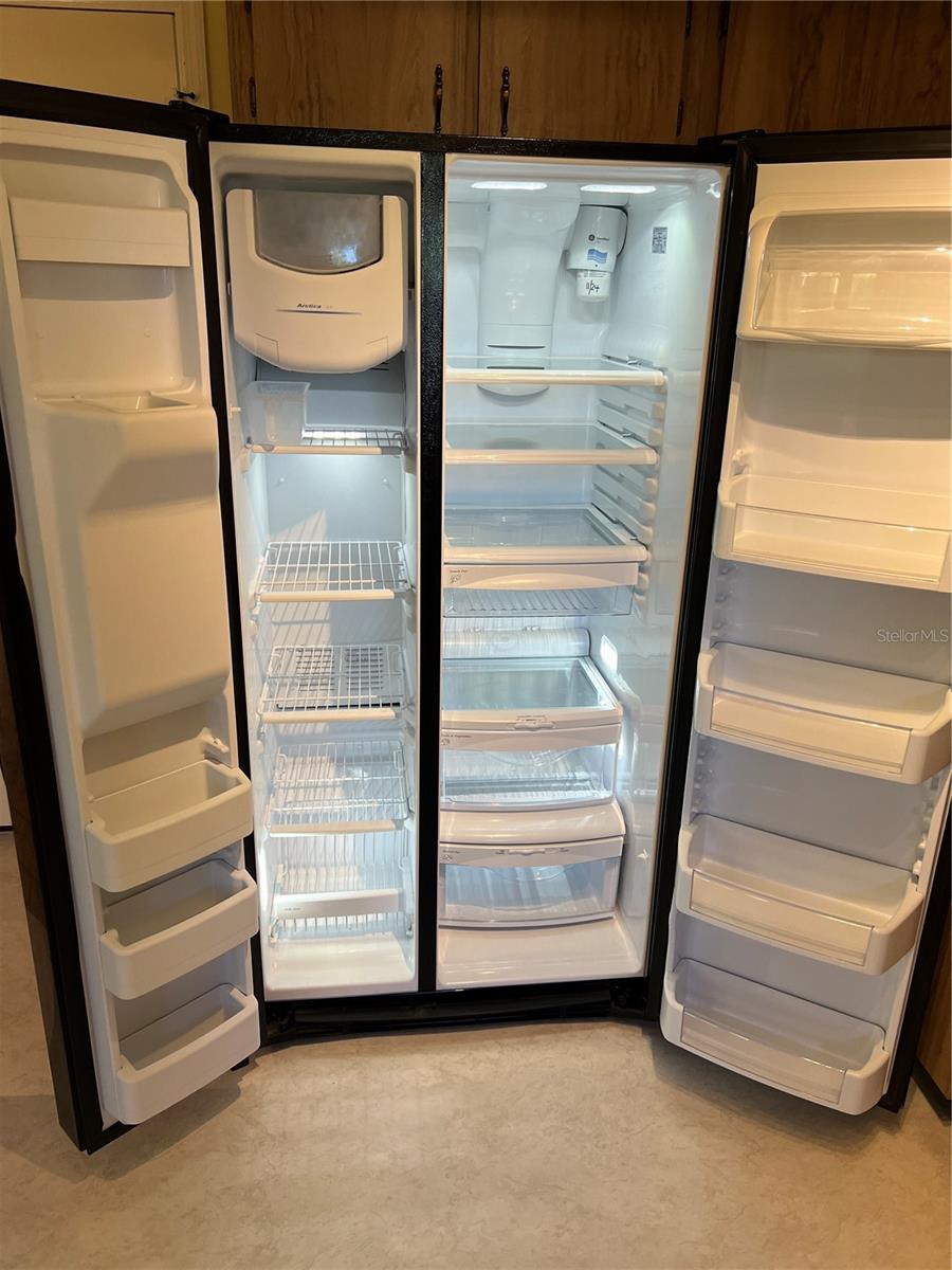 2513 LANCASTER DR, SUN CITY CENTER, FL, 33573
