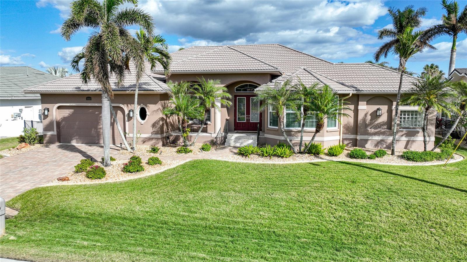 3824 SAINT GIRONS DR, PUNTA GORDA, FL, 33950