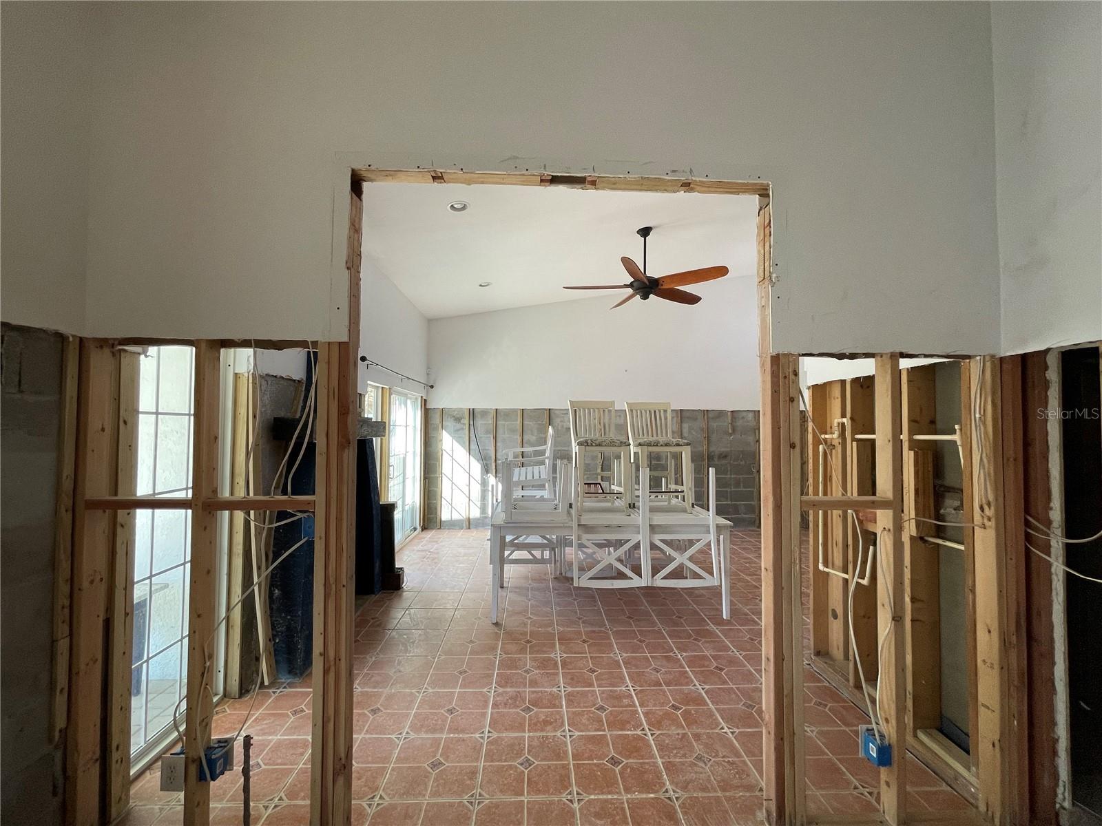 14016 MARGUERITE DR, MADEIRA BEACH, FL, 33708