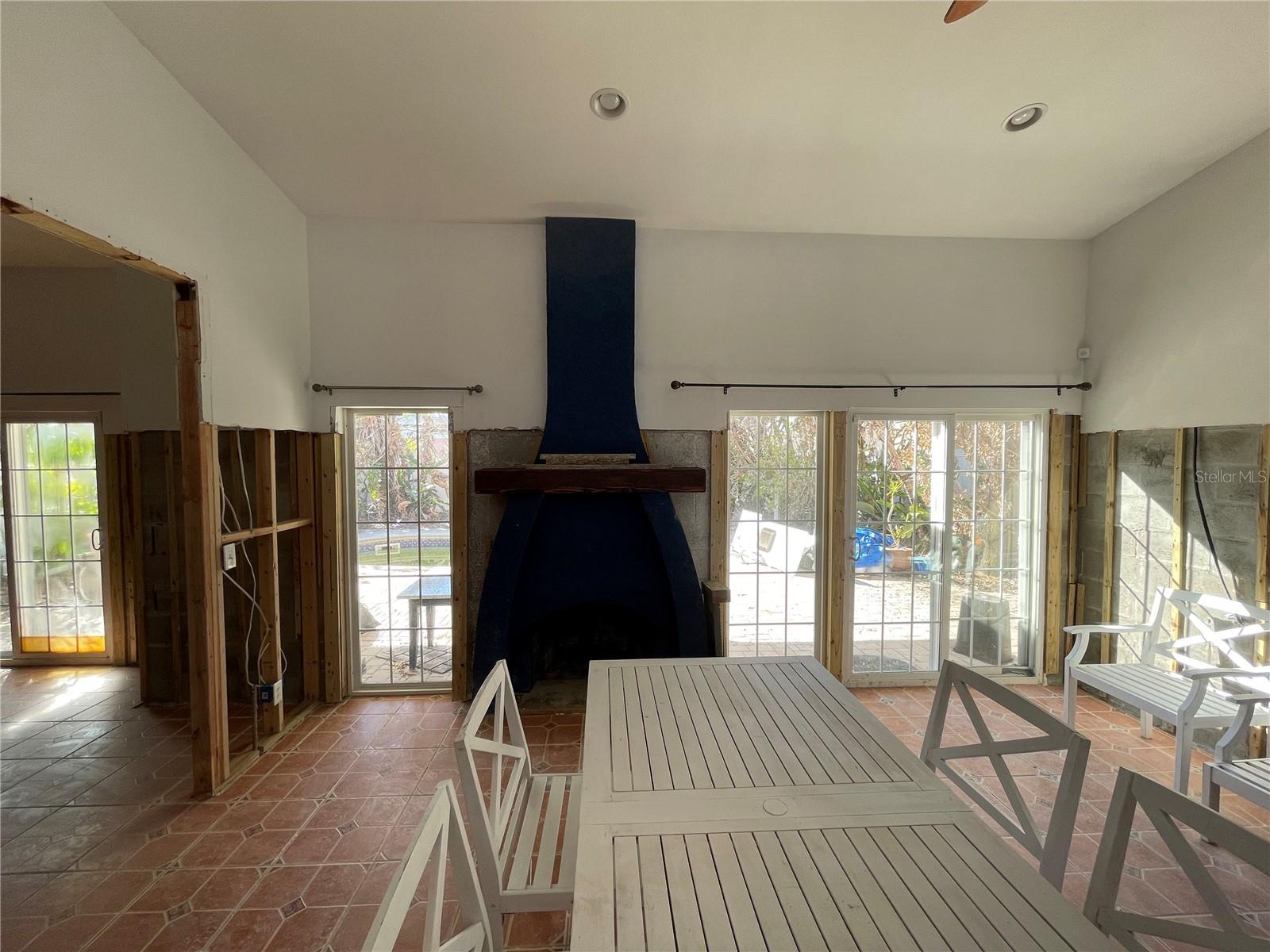 14016 MARGUERITE DR, MADEIRA BEACH, FL, 33708