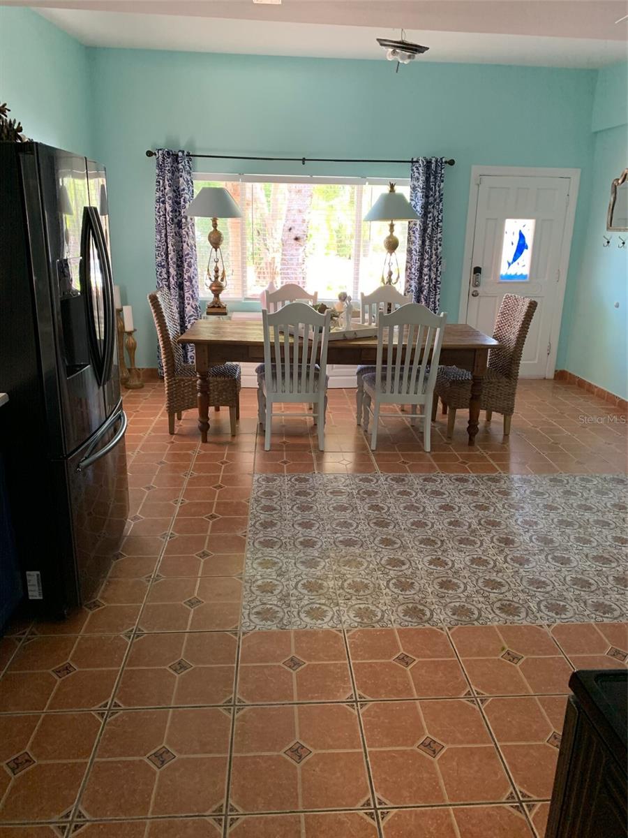 14016 MARGUERITE DR, MADEIRA BEACH, FL, 33708