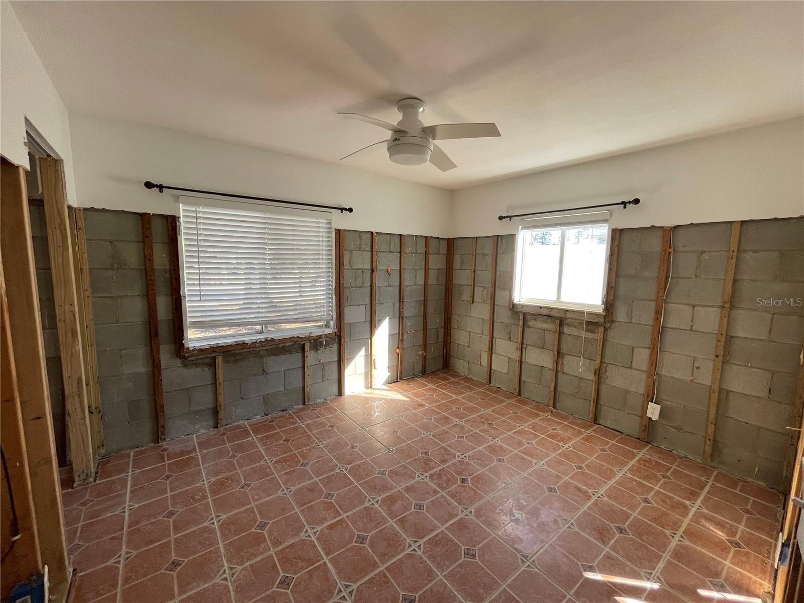 14016 MARGUERITE DR, MADEIRA BEACH, FL, 33708