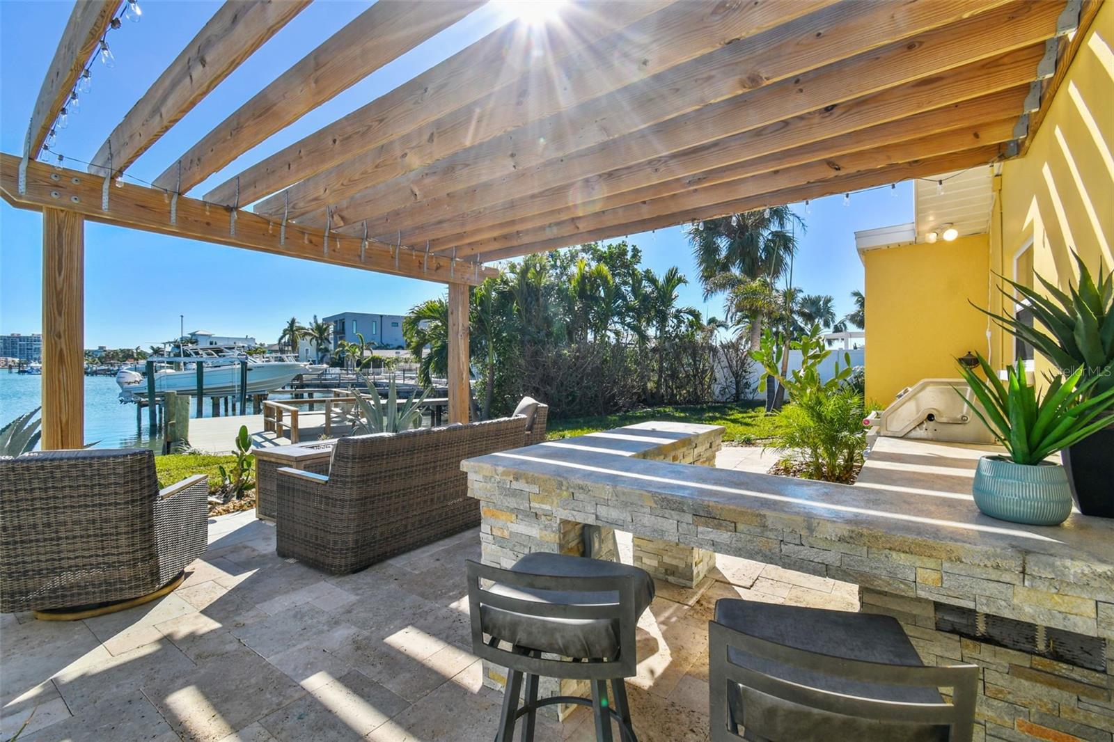 936 79TH ST S, ST PETERSBURG, FL, 33707