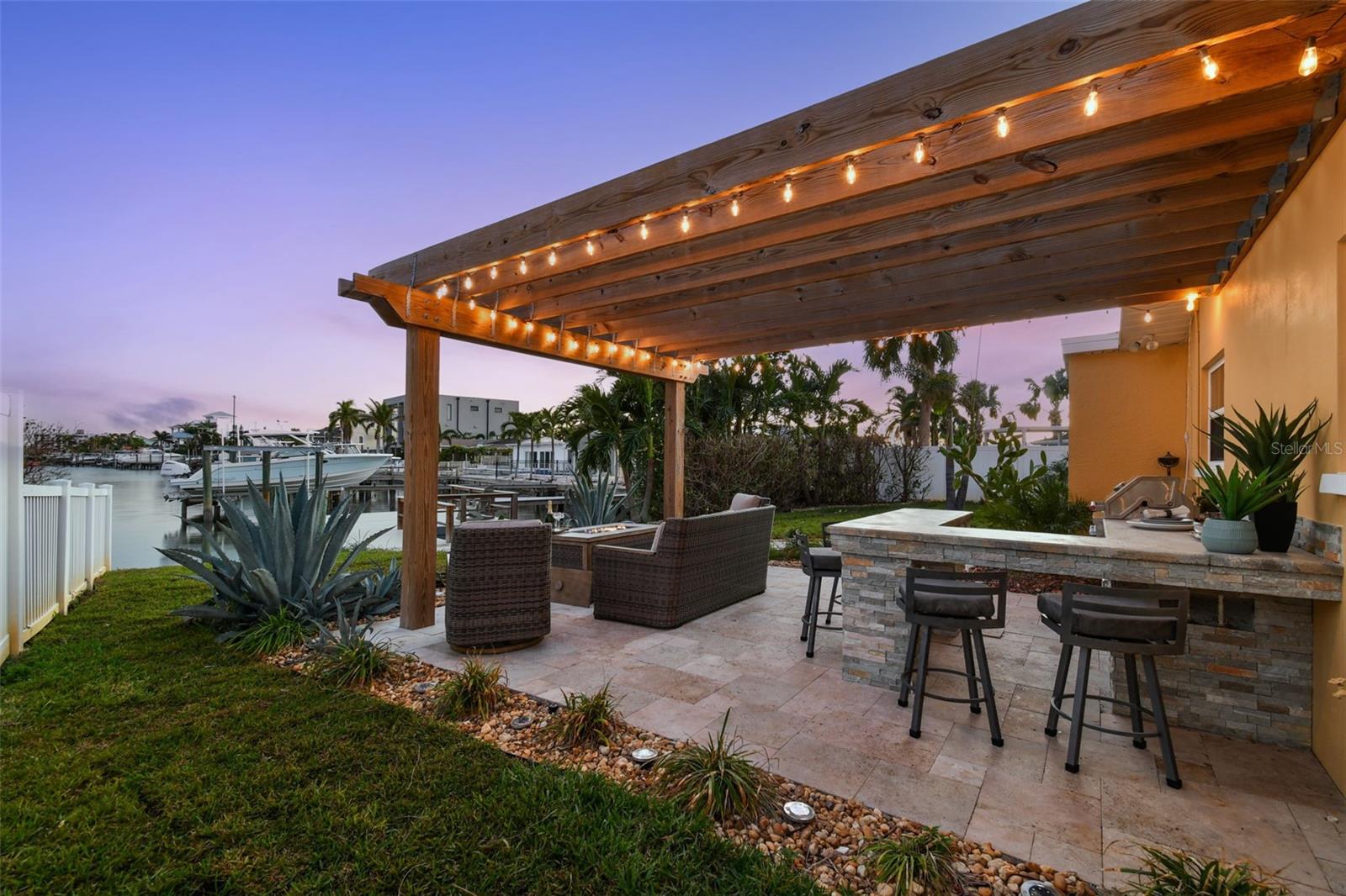 936 79TH ST S, ST PETERSBURG, FL, 33707