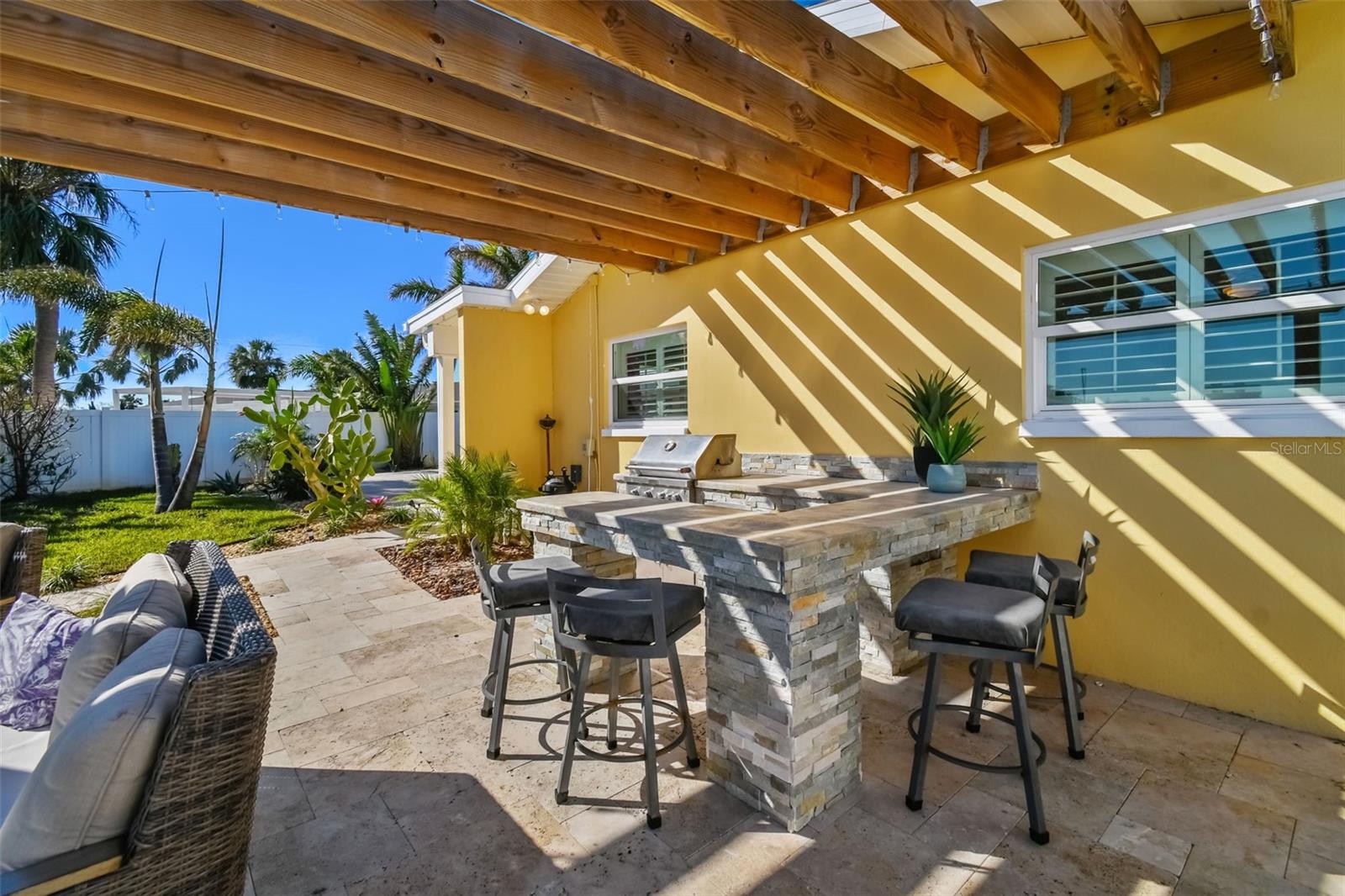 936 79TH ST S, ST PETERSBURG, FL, 33707