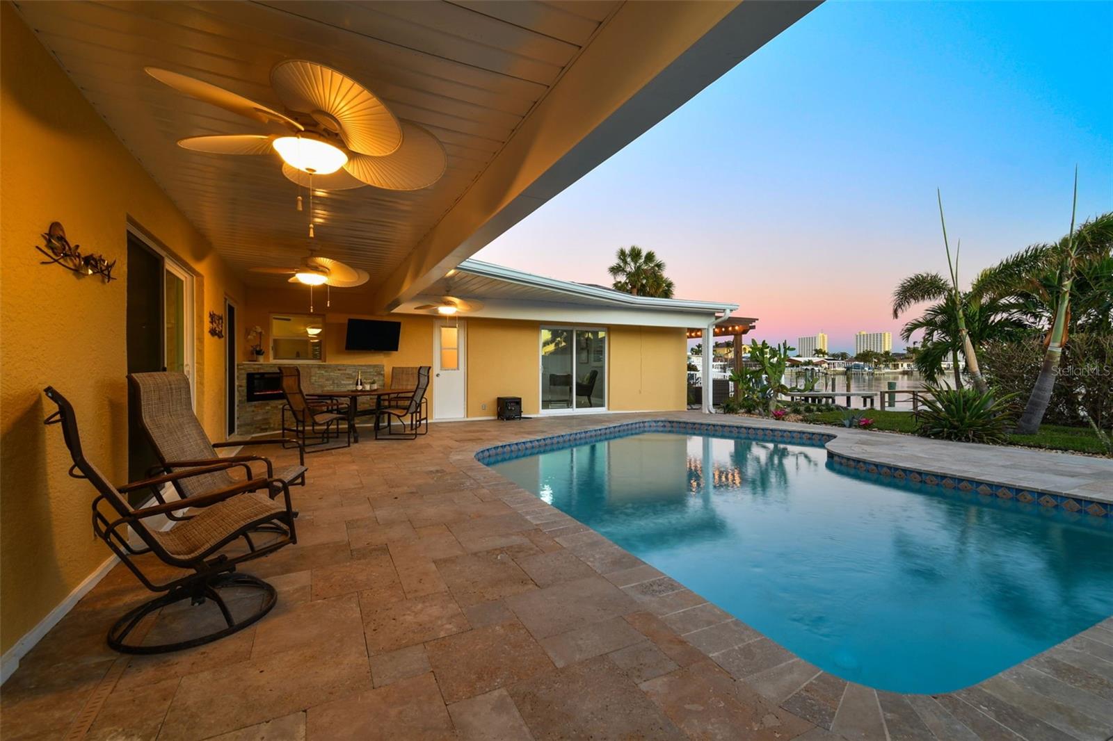 936 79TH ST S, ST PETERSBURG, FL, 33707