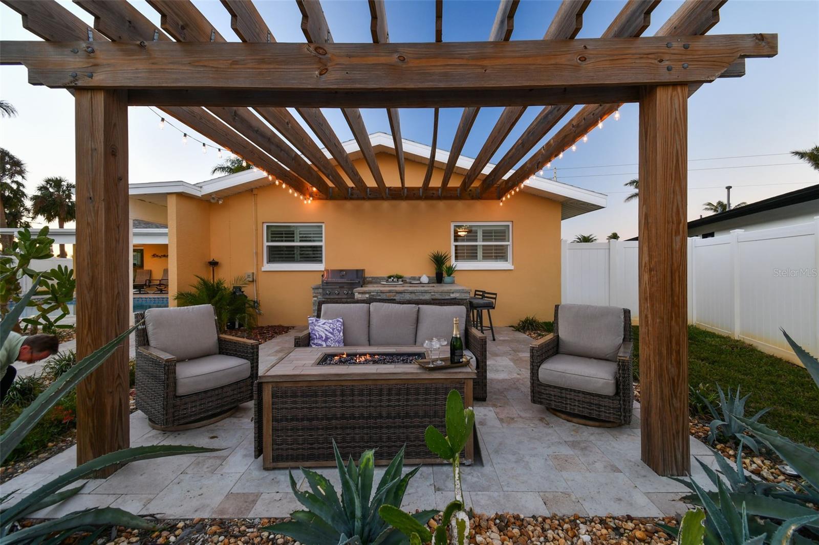 936 79TH ST S, ST PETERSBURG, FL, 33707