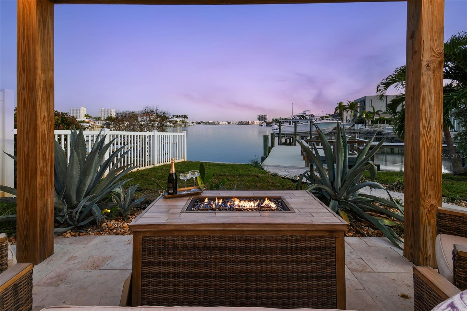 936 79TH ST S, ST PETERSBURG, FL, 33707