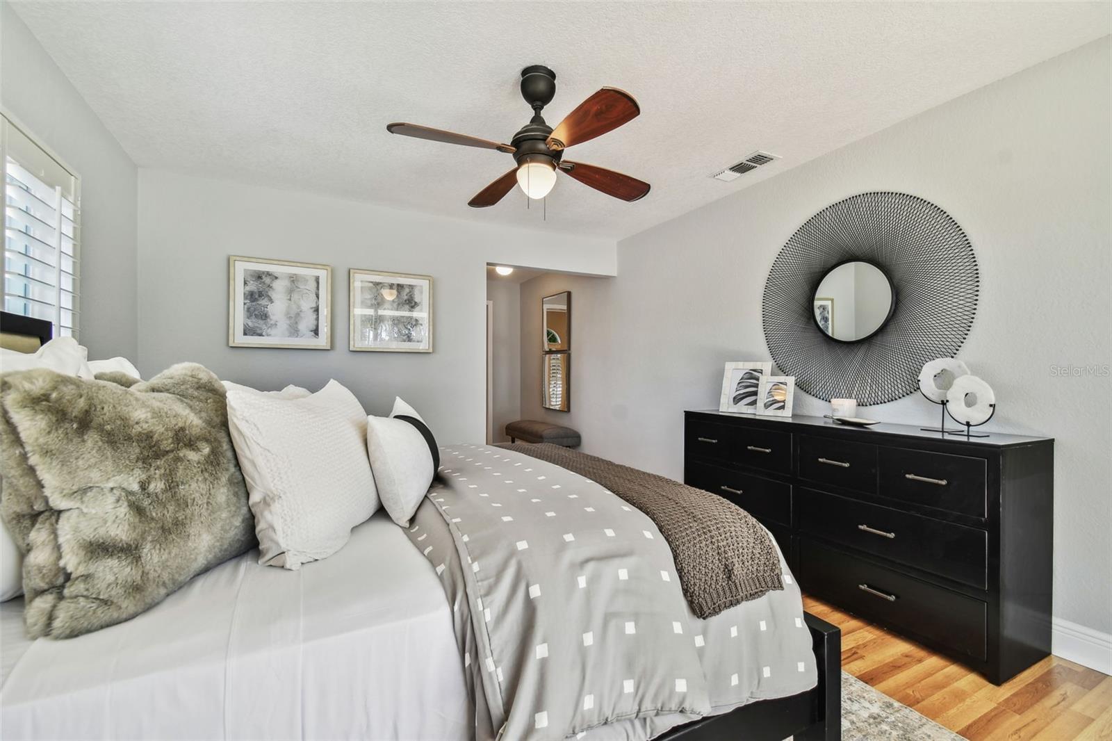 936 79TH ST S, ST PETERSBURG, FL, 33707