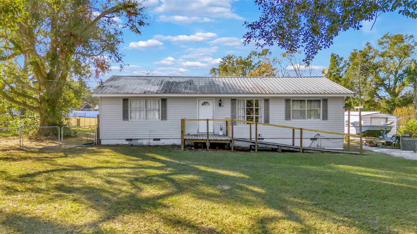 11845 CARMEN AVE, DADE CITY, FL, 33525