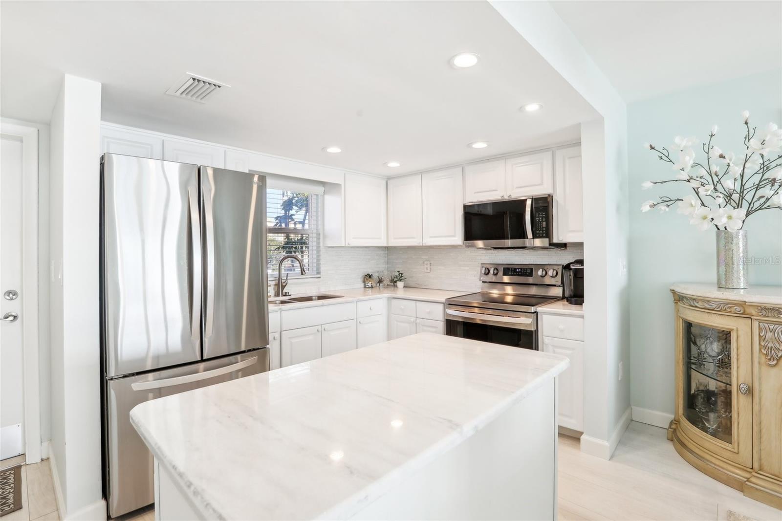 5020 BRITTANY DR S #213, ST PETERSBURG, FL, 33715