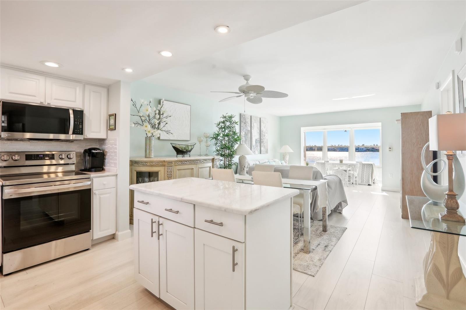 5020 BRITTANY DR S #213, ST PETERSBURG, FL, 33715