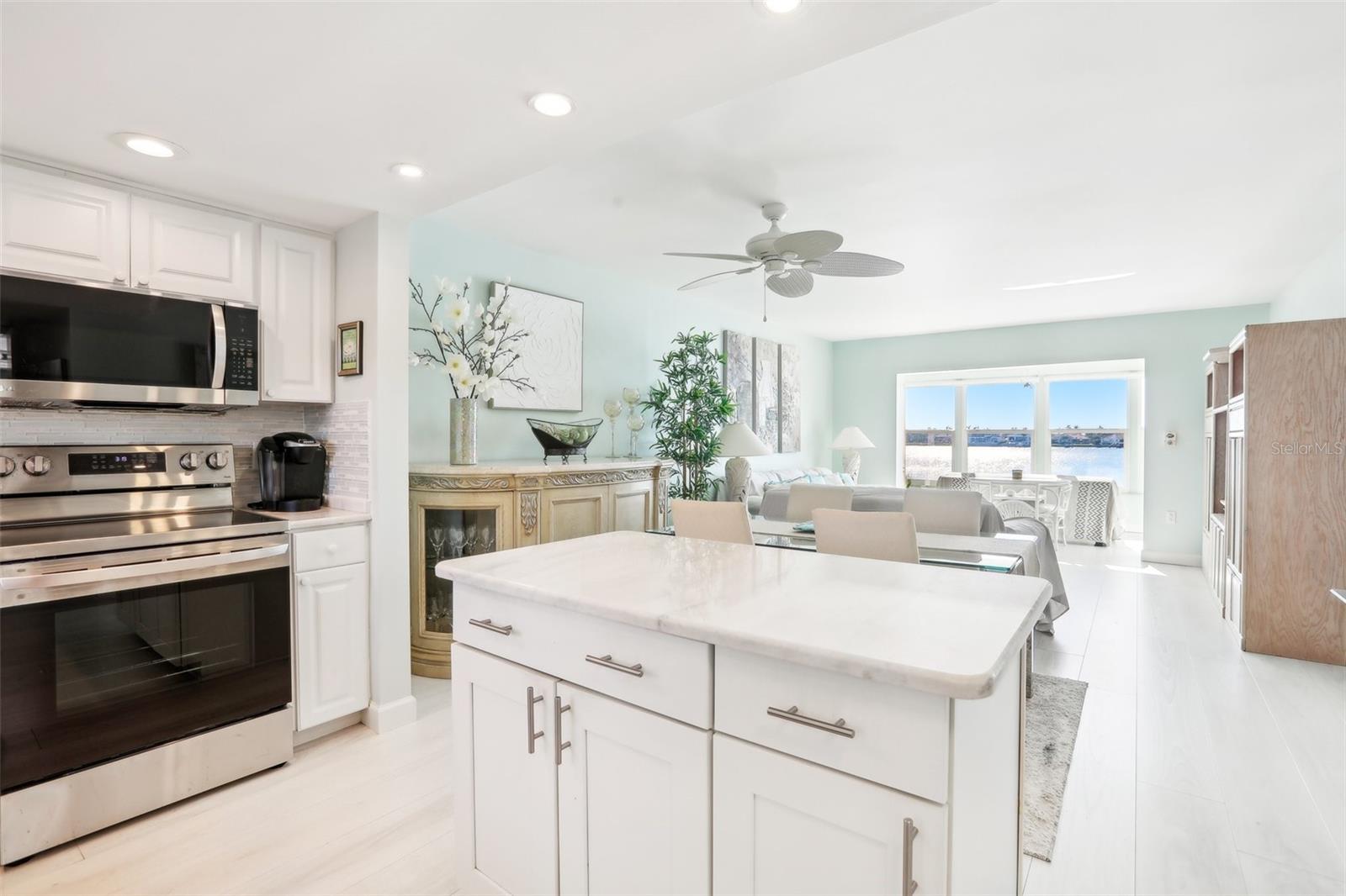 5020 BRITTANY DR S #213, ST PETERSBURG, FL, 33715