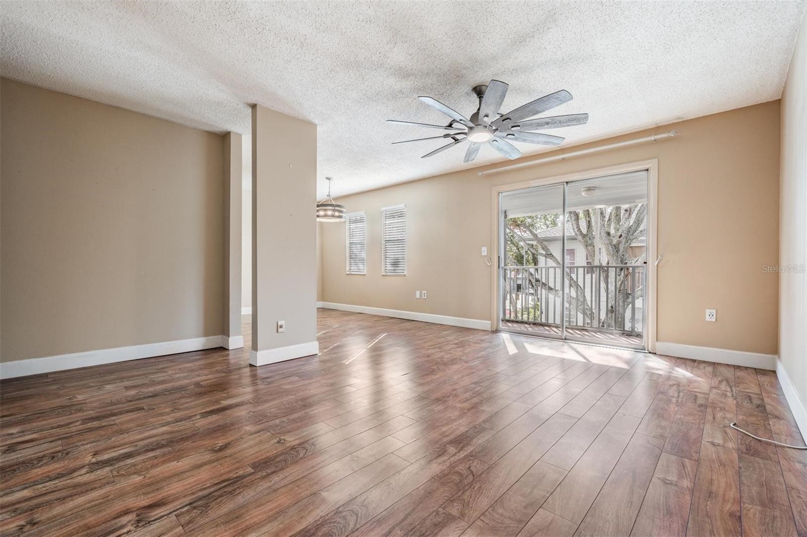 10800 US 19 N. #230, PINELLAS PARK, FL, 33782