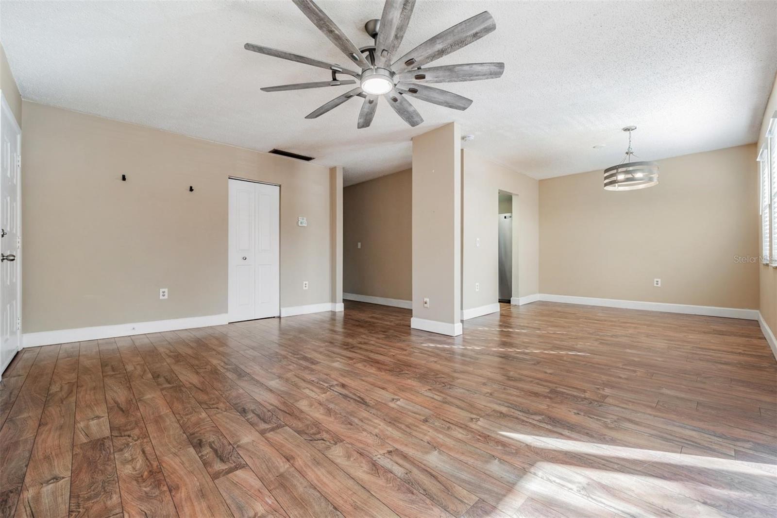 10800 US 19 N. #230, PINELLAS PARK, FL, 33782