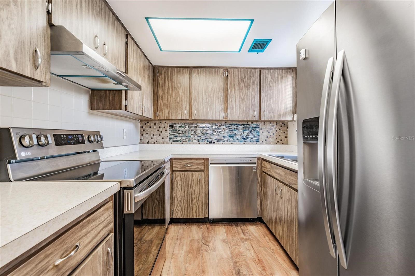 10800 US 19 N. #230, PINELLAS PARK, FL, 33782