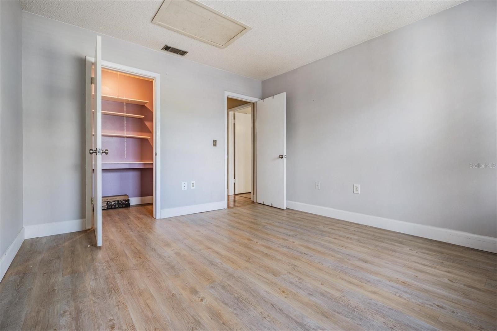 10800 US 19 N. #230, PINELLAS PARK, FL, 33782