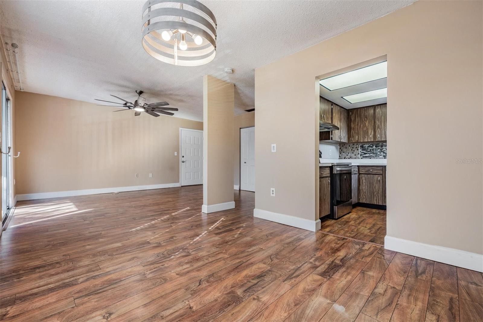 10800 US 19 N. #230, PINELLAS PARK, FL, 33782