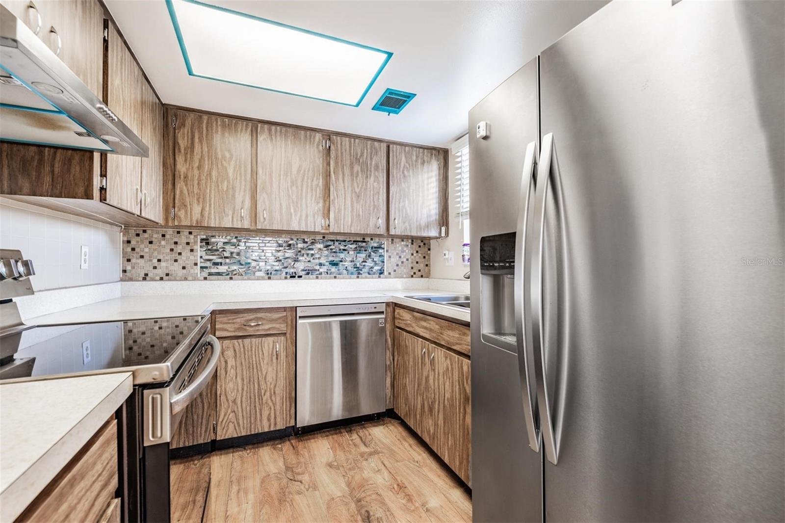 10800 US 19 N. #230, PINELLAS PARK, FL, 33782