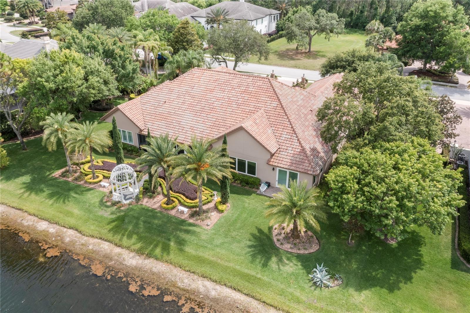 2009 CASTELLI BLVD, MOUNT DORA, FL, 32757