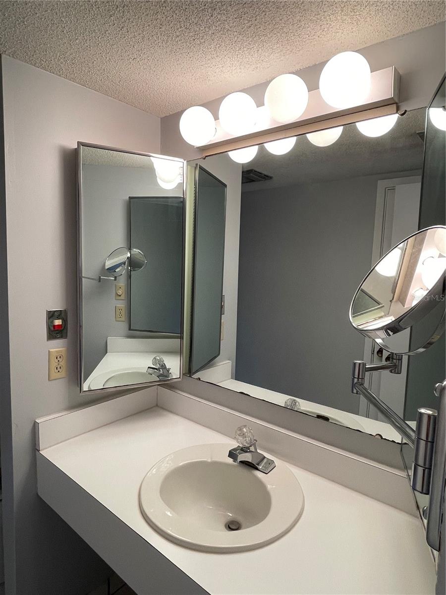 2097 CORNER LAKE DR #2097, HAINES CITY, FL, 33844