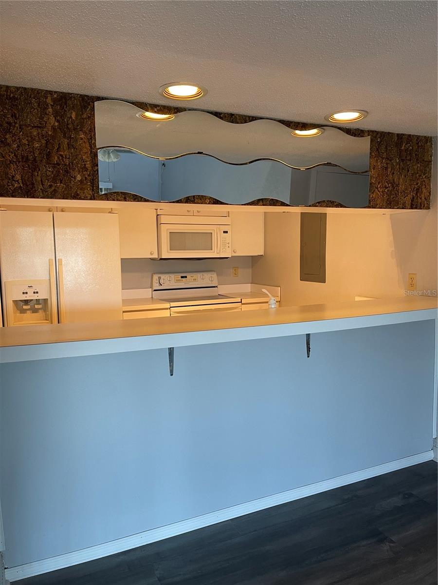 2097 CORNER LAKE DR #2097, HAINES CITY, FL, 33844
