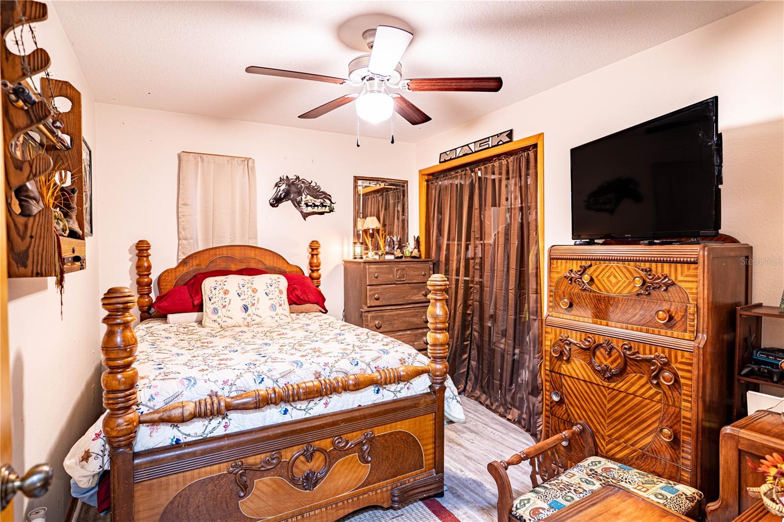 703 LAKE ADA BLVD, DUNDEE, FL, 33838