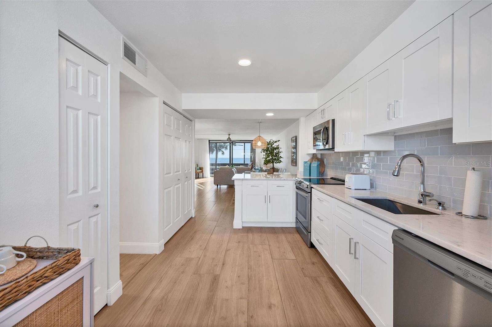 511 BAYPORT WAY #511, LONGBOAT KEY, FL, 34228