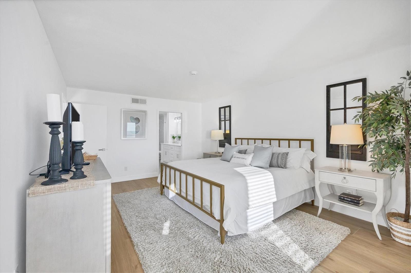 511 BAYPORT WAY #511, LONGBOAT KEY, FL, 34228