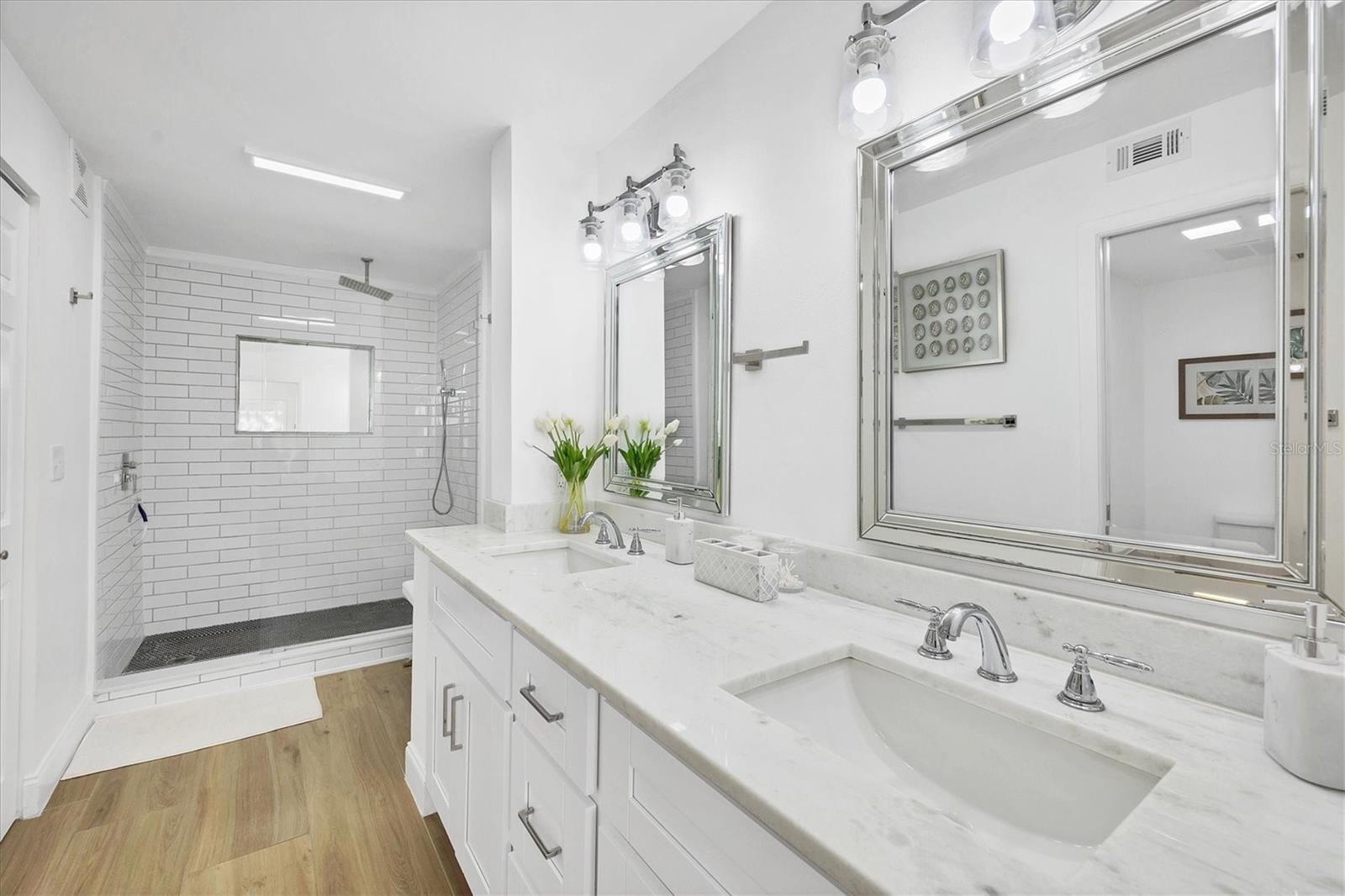 511 BAYPORT WAY #511, LONGBOAT KEY, FL, 34228