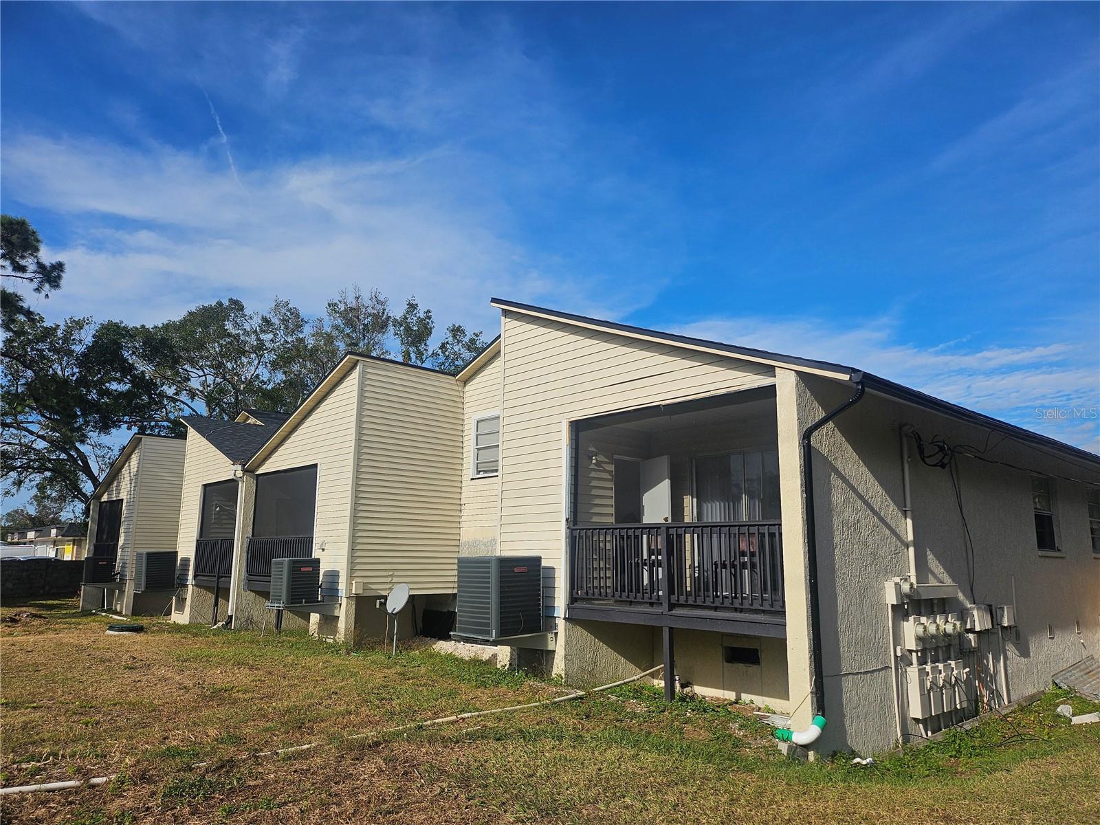 5802 MOHR LOOP #5802 5804 5806 5808, TAMPA, FL, 33615