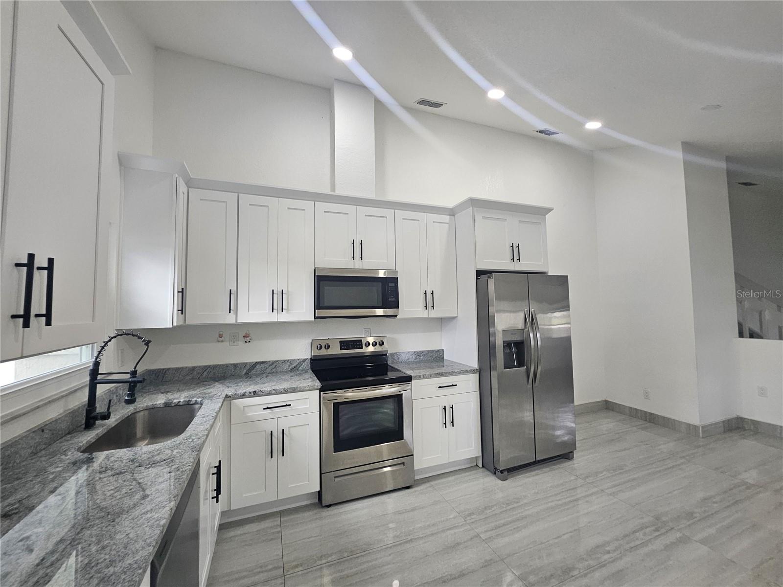 5802 MOHR LOOP #5802 5804 5806 5808, TAMPA, FL, 33615