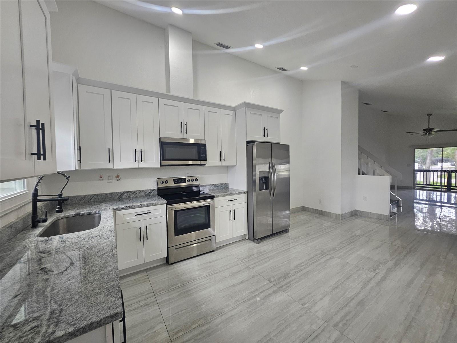 5802 MOHR LOOP #5802 5804 5806 5808, TAMPA, FL, 33615