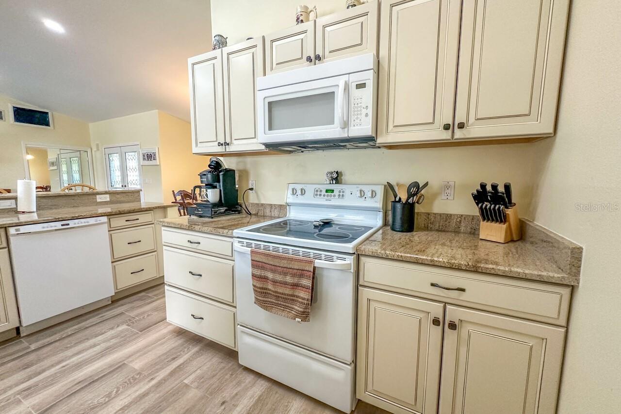 208 ANNAPOLIS LN, ROTONDA WEST, FL, 33947