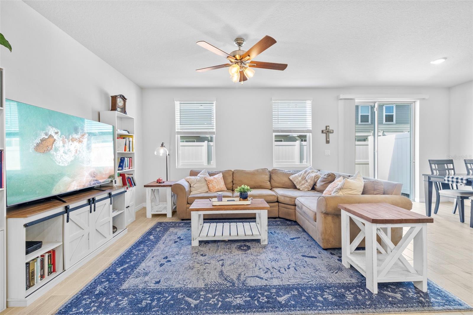 7689 IMAGINATION PL, WESLEY CHAPEL, FL, 33545