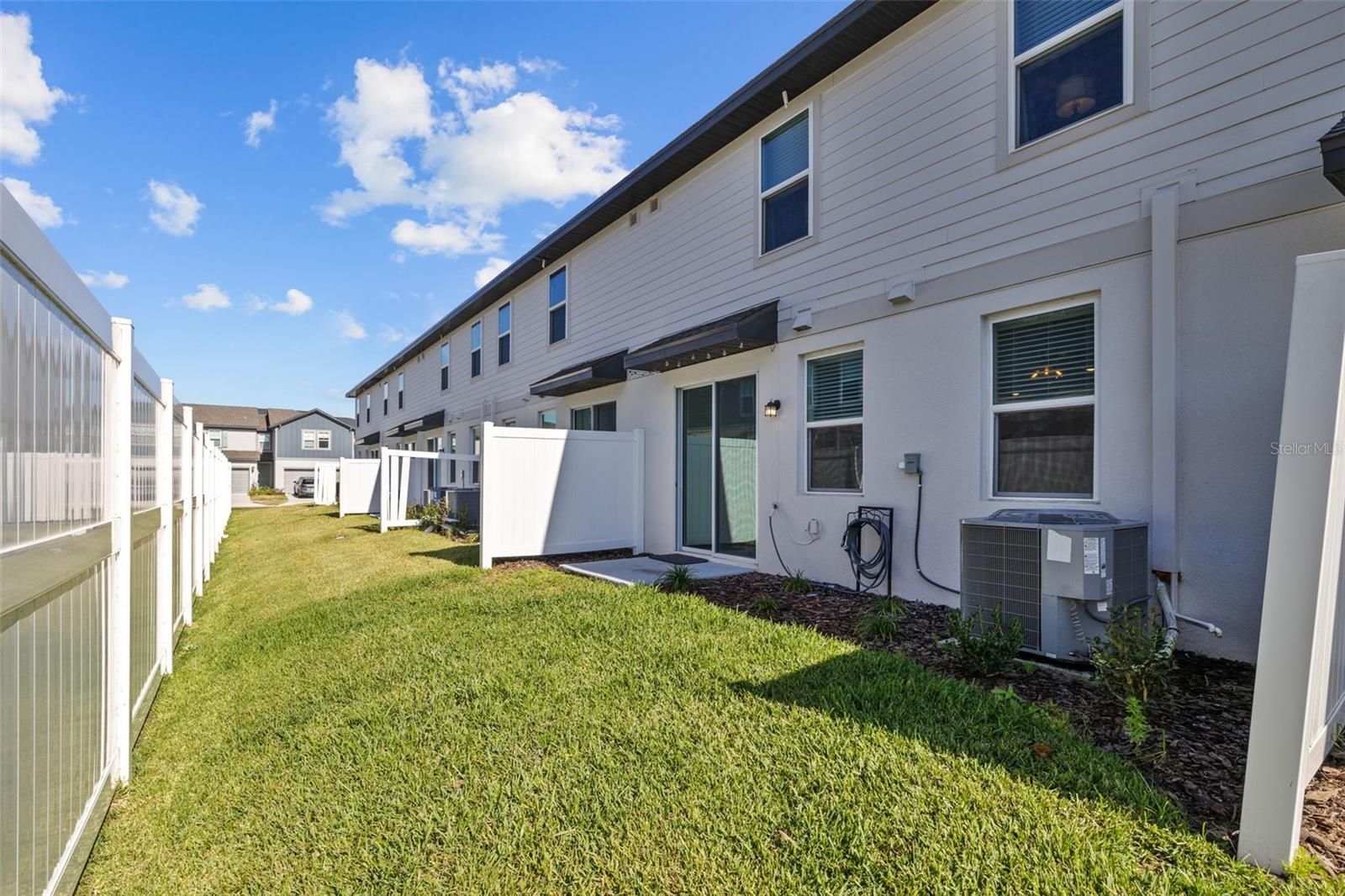 7689 IMAGINATION PL, WESLEY CHAPEL, FL, 33545