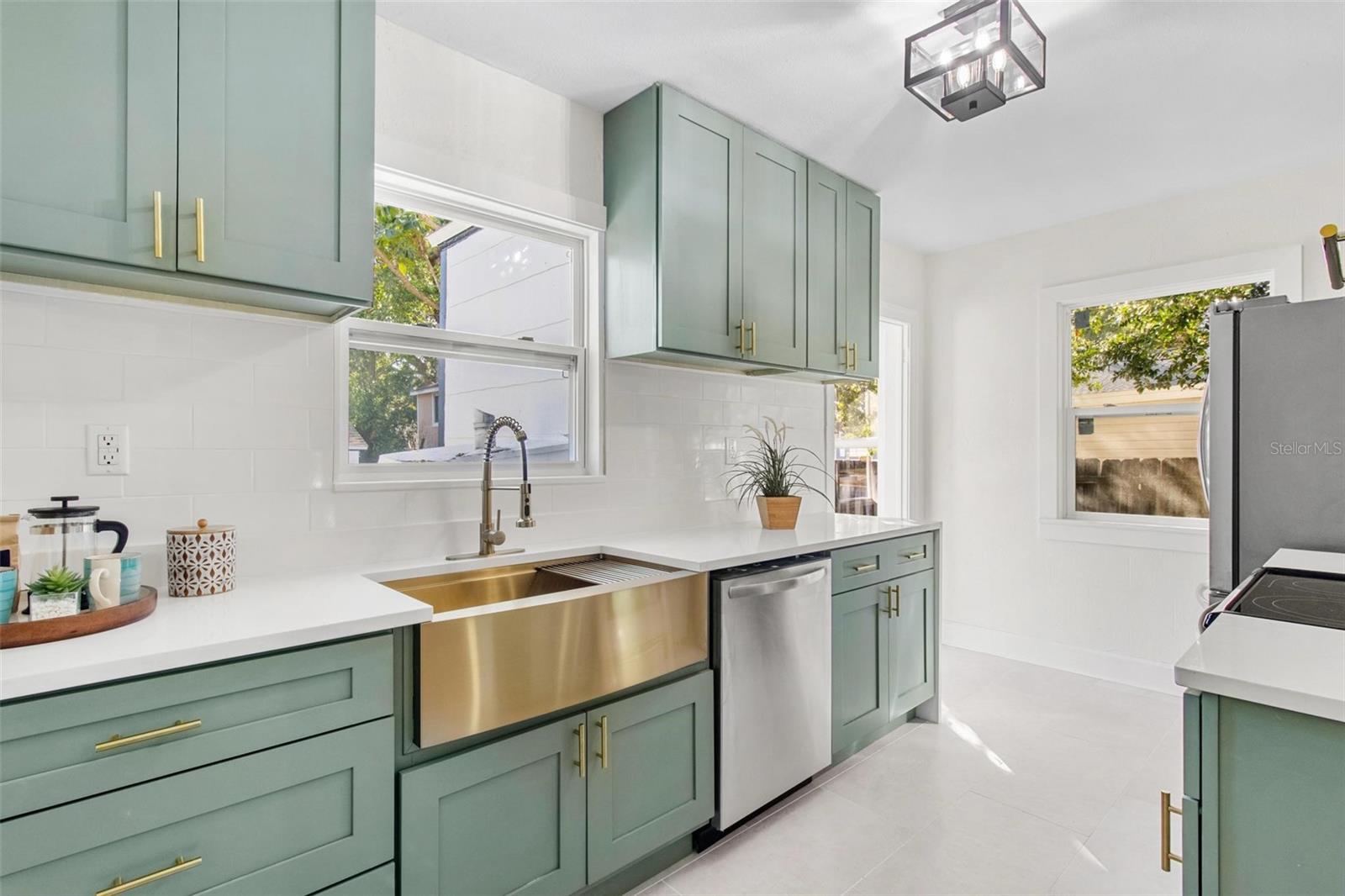 1900 20TH AVE N, ST PETERSBURG, FL, 33713