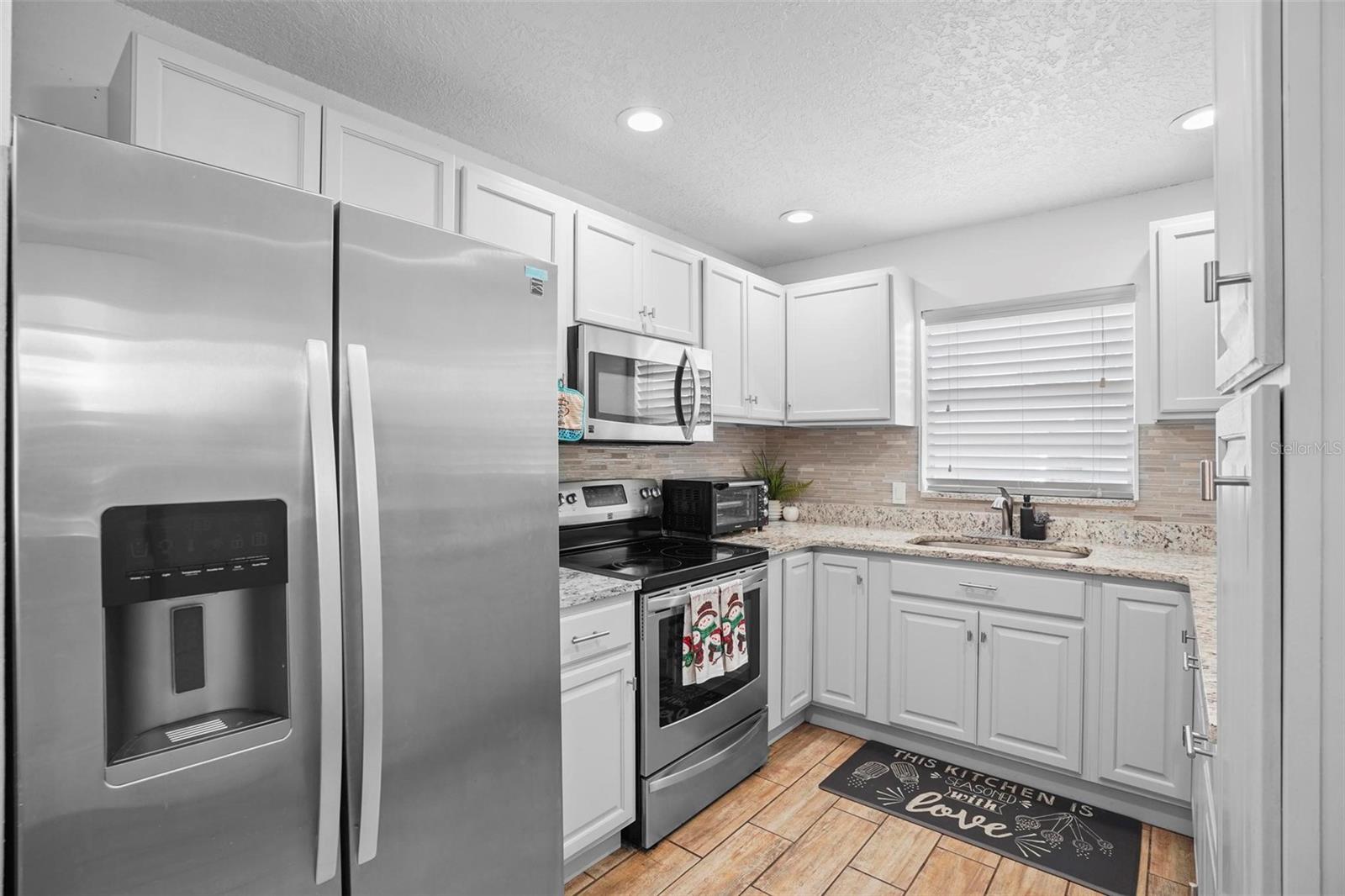 1 E PALM ST, DAVENPORT, FL, 33837