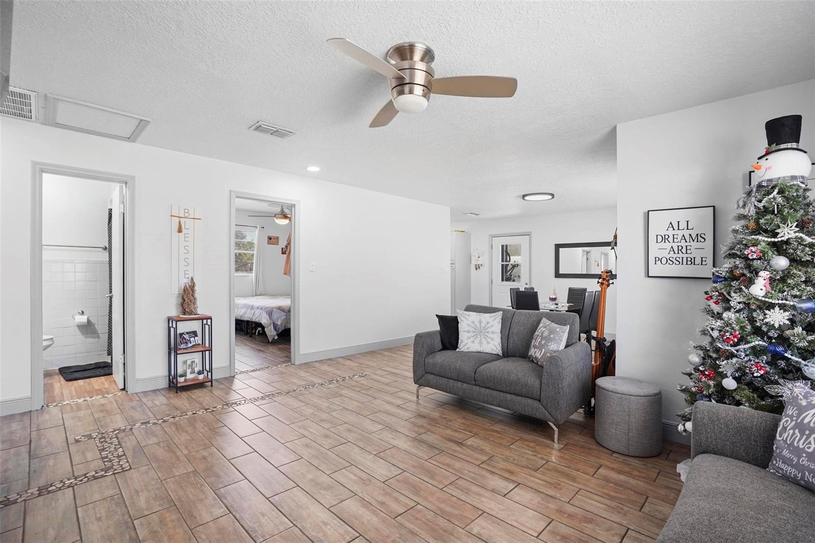 1 E PALM ST, DAVENPORT, FL, 33837