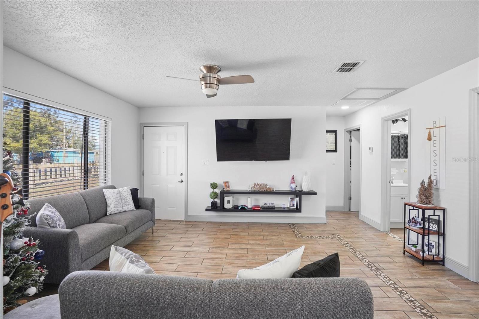 1 E PALM ST, DAVENPORT, FL, 33837