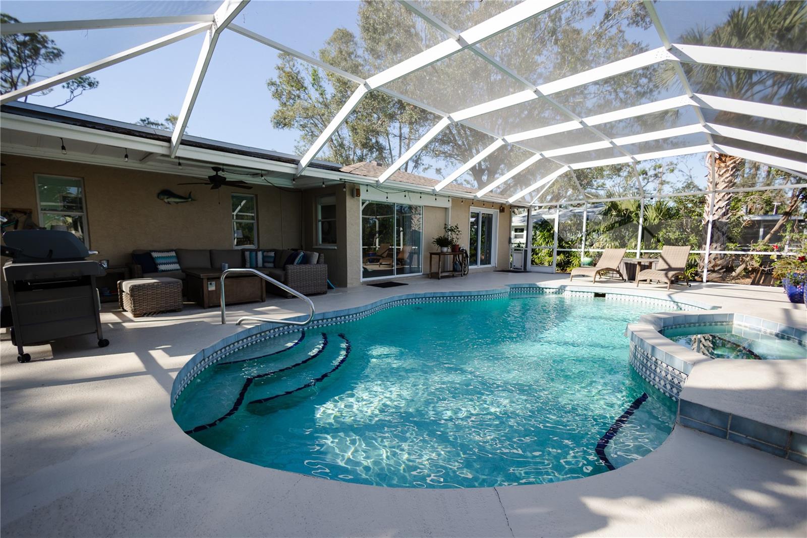 5601 BLOUNT AVE, SARASOTA, FL, 34231