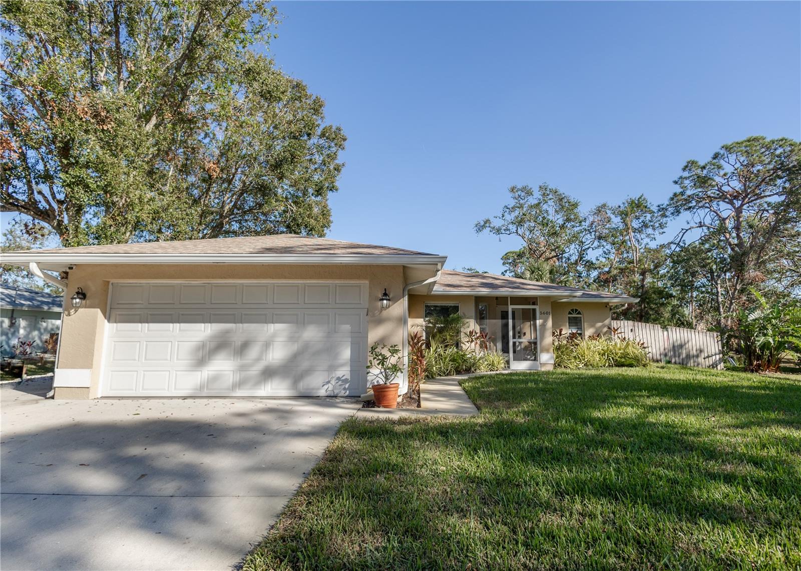 5601 BLOUNT AVE, SARASOTA, FL, 34231