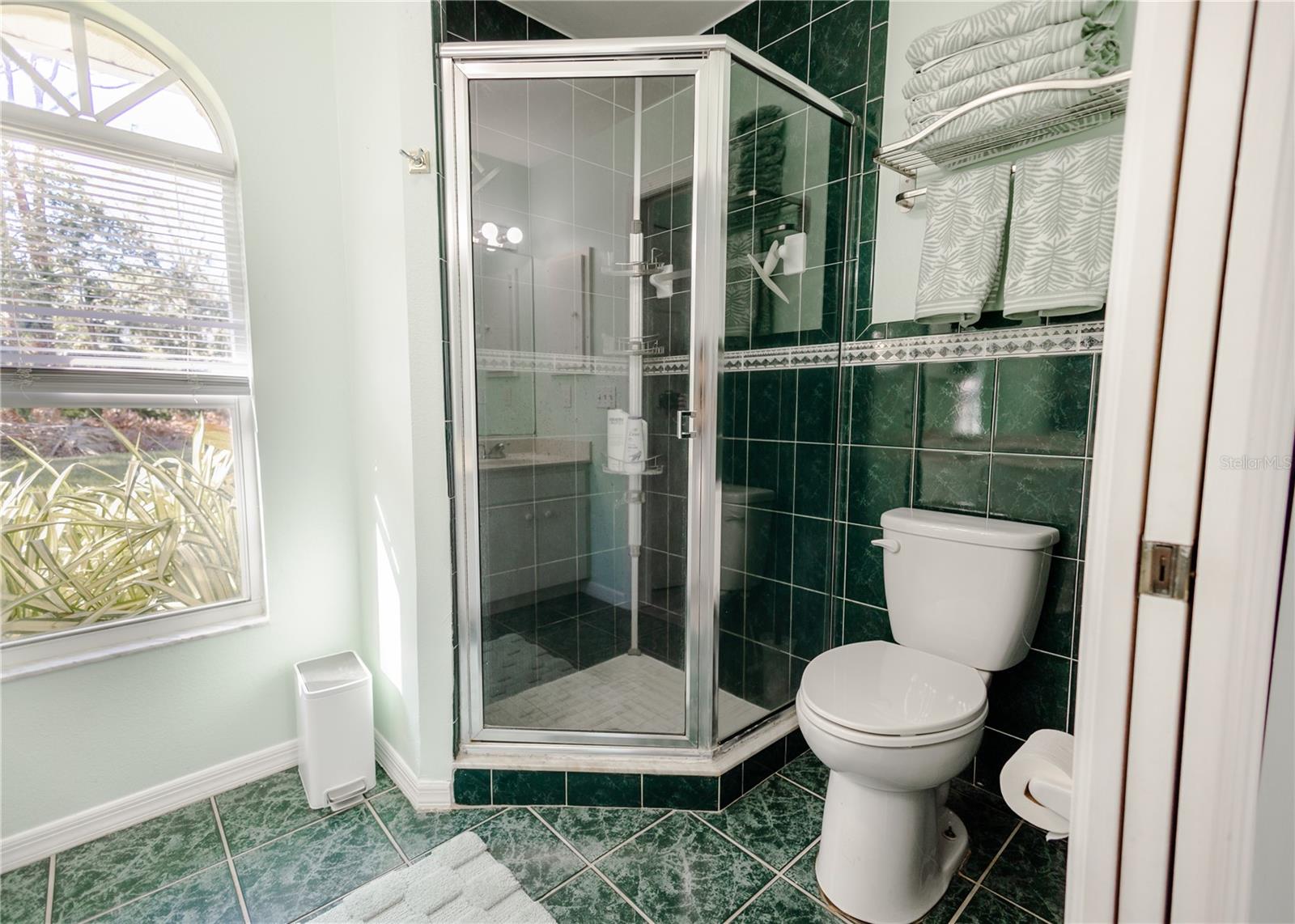 5601 BLOUNT AVE, SARASOTA, FL, 34231