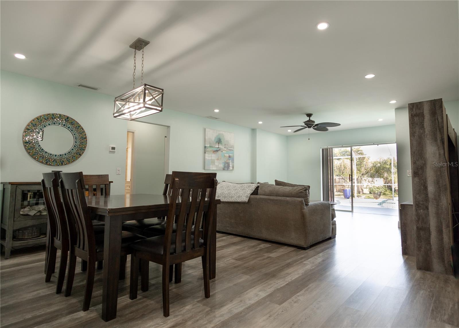 5601 BLOUNT AVE, SARASOTA, FL, 34231