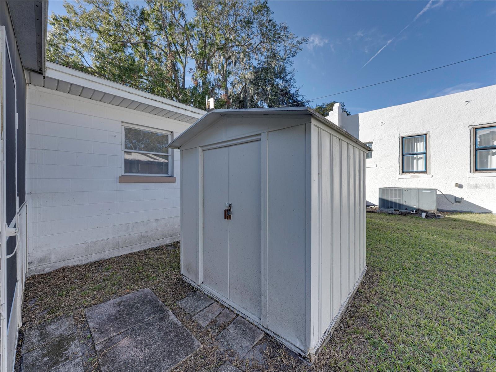 422 21ST ST SW, WINTER HAVEN, FL, 33880